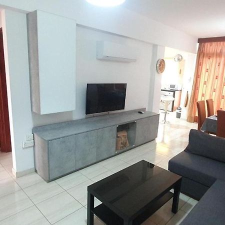 Vasilas Holiday Apartment #2 Larnaca Ngoại thất bức ảnh
