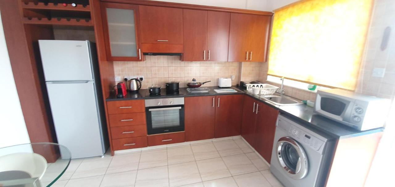 Vasilas Holiday Apartment #2 Larnaca Ngoại thất bức ảnh