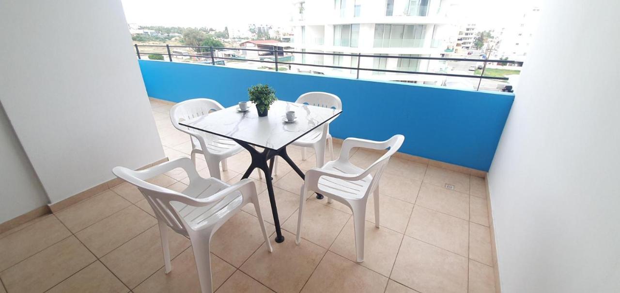 Vasilas Holiday Apartment #2 Larnaca Ngoại thất bức ảnh