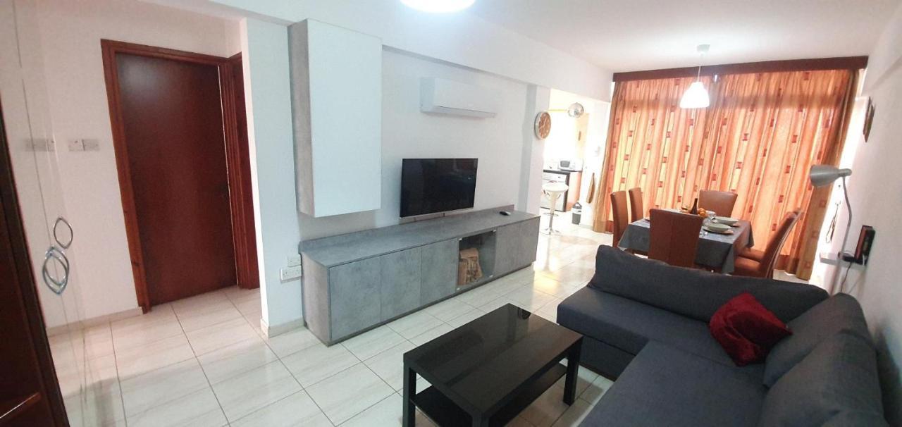Vasilas Holiday Apartment #2 Larnaca Ngoại thất bức ảnh